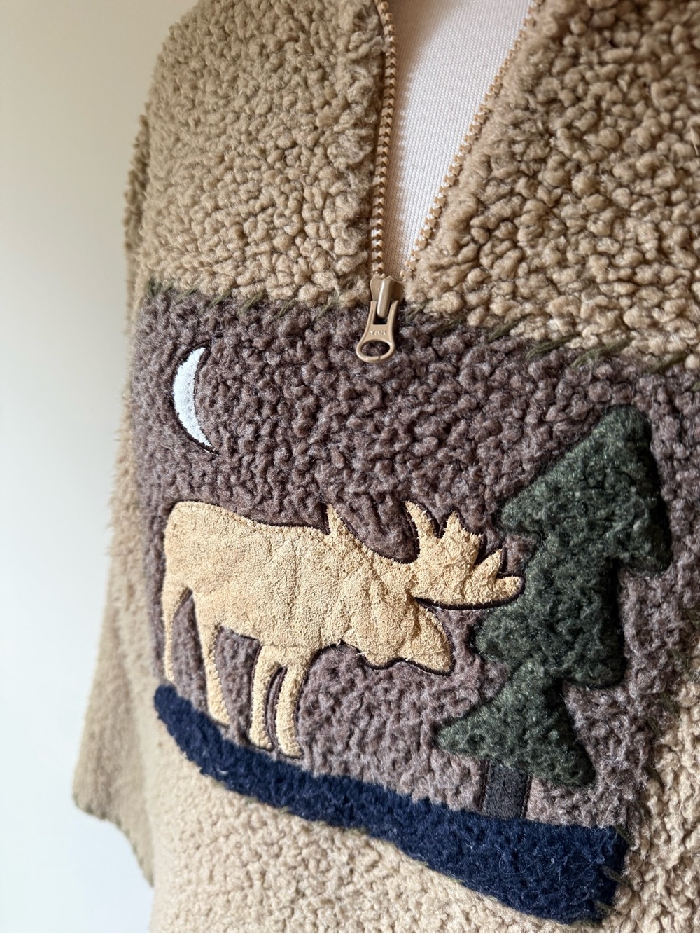 Vintage Woolrich Sherpa Fleece Moose Appliqué Quarter Zip Pullover - Picture 2 of 10